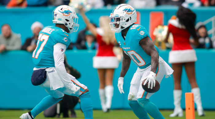 Miami Dolphins wide receivers Jaylen Waddle and Tyreek Hill